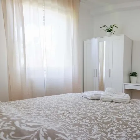 La Veranda Bed & Breakfast 3*